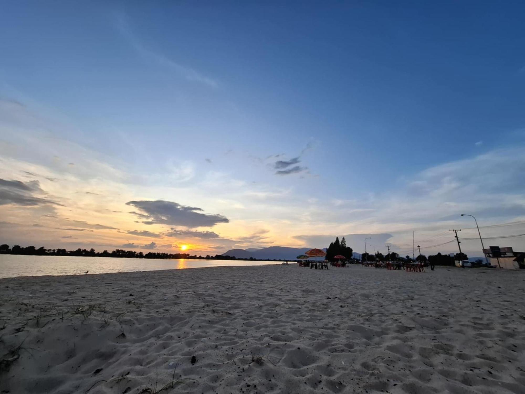 La Plage De Kampot By Lee & Hap Guest House Dış mekan fotoğraf