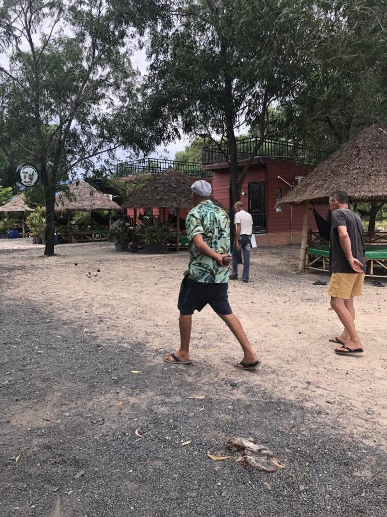 La Plage De Kampot By Lee & Hap Guest House Dış mekan fotoğraf
